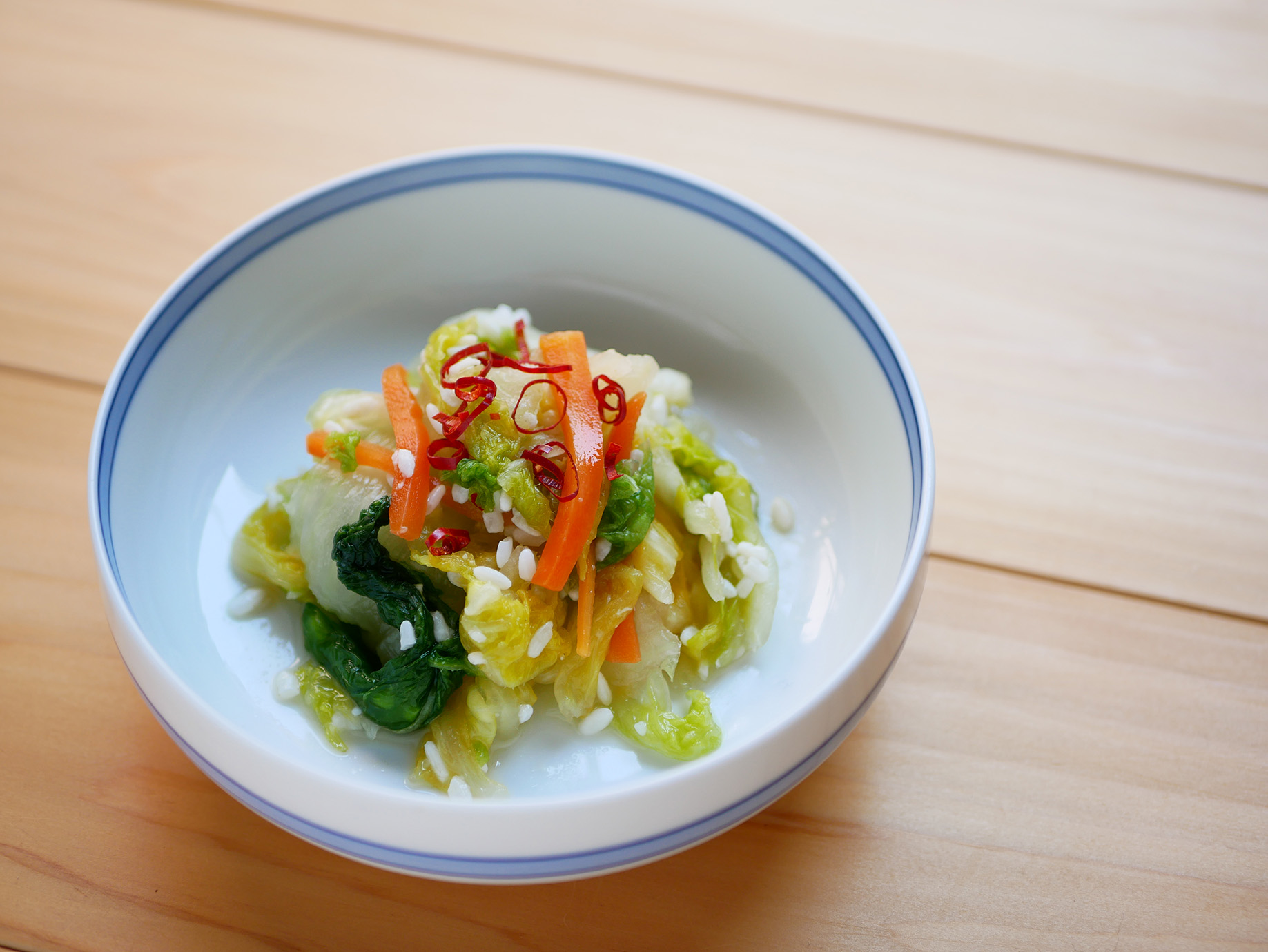 【米麹レシピ】簡単調理、手も汚れない！日本の旨味のもとが作り出す美味しい簡単メニュー｜白菜の麹漬け