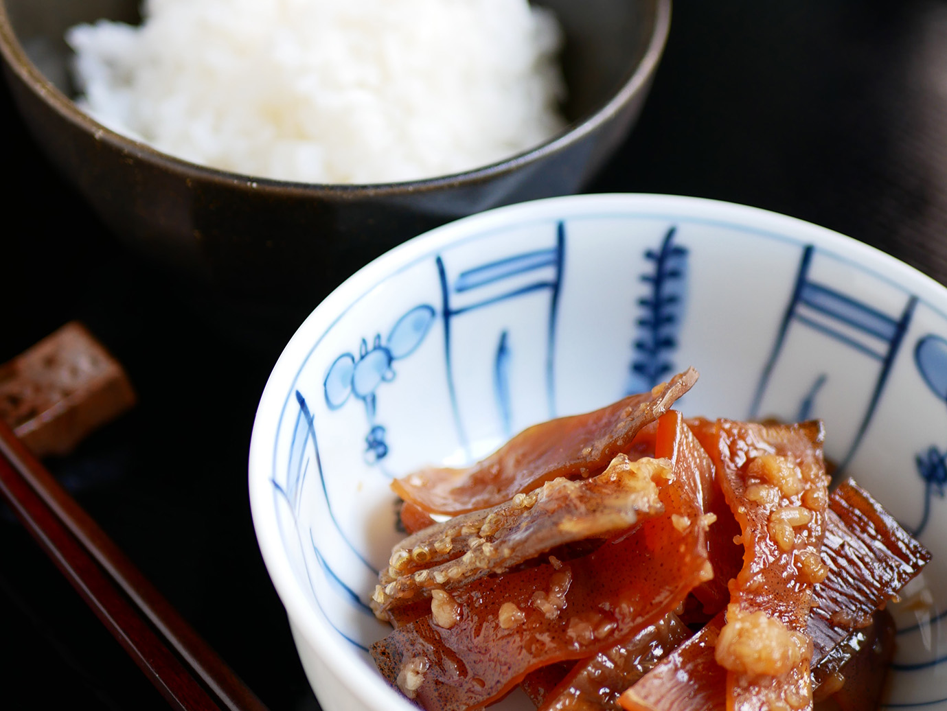 【米麹レシピ】簡単調理、手も汚れない！日本の旨味のもとが作り出す美味しい簡単メニュー｜スルメの塩麹漬け